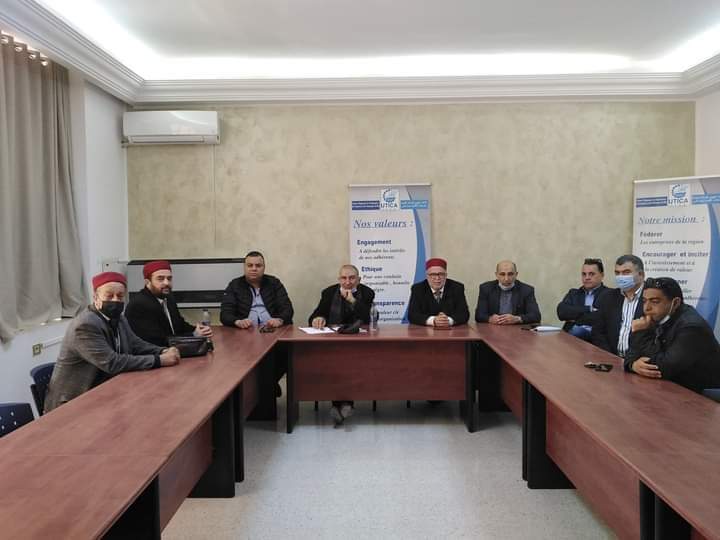 بسبب تمسك الوالي بأمين غير "شرعي" ..الحرفيون والتجار  يهددون بغلق سوق الذهب بصفاقس !!