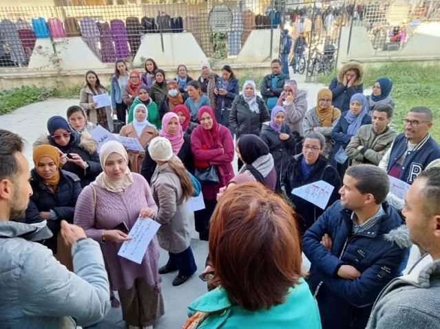 الأساتذة النواب بجندوبة يحتجون