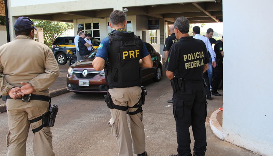 البرازيل.. اعتقال العشرات من أنصار بولسونارو بعد اقتحام مقار السلطات في البلاد