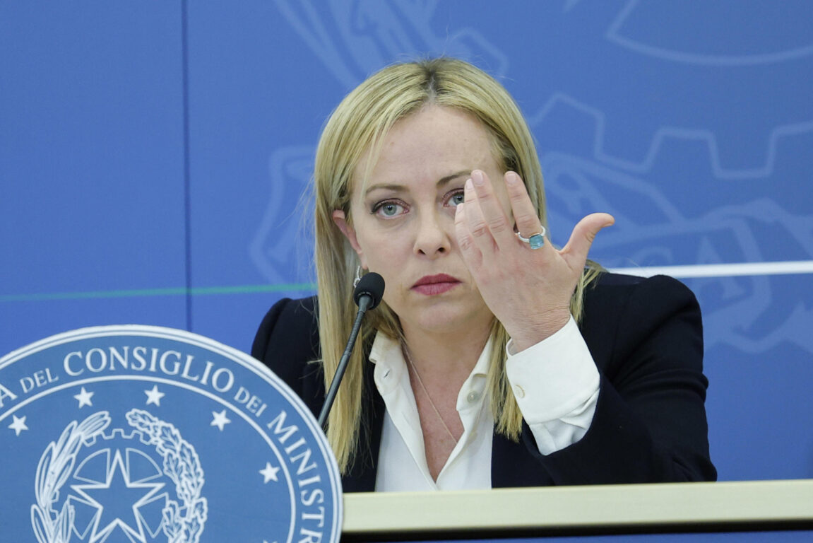 رئيسة الوزراء جورجيا ميلوني تزور تونس قريبا..  هل سترفع إيطاليا من وتيرة ضغوطها في ملف الهجرة غير النظامية؟ 