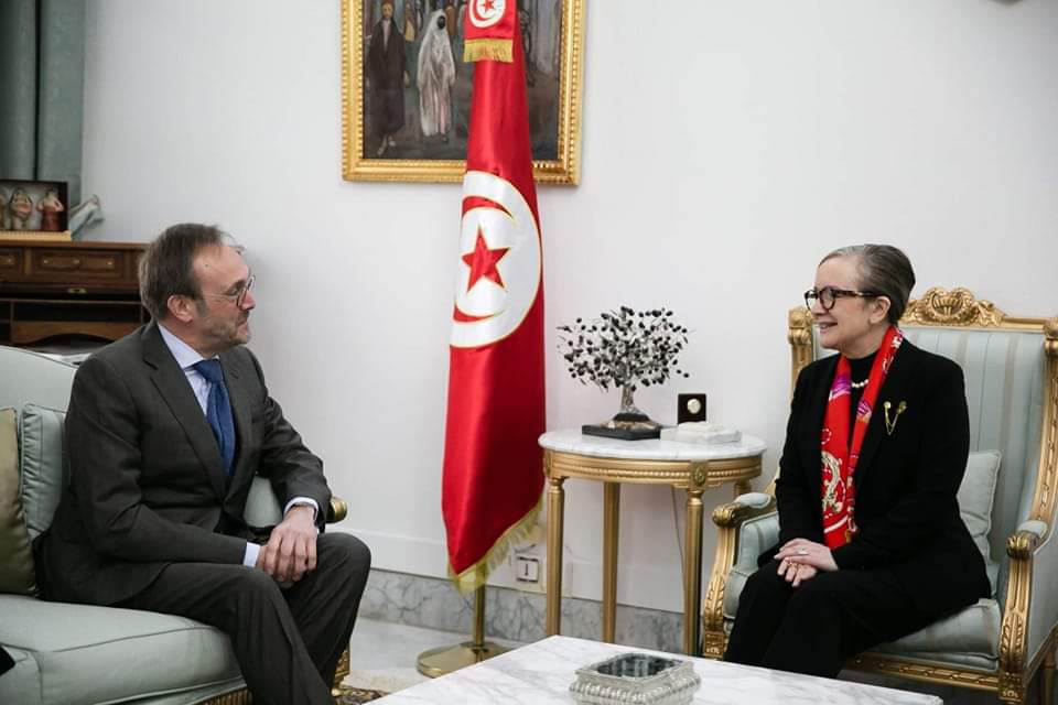     رئيسة الحكومة تدعو الشركات البلجيكية إلى الاستثمار في تونس