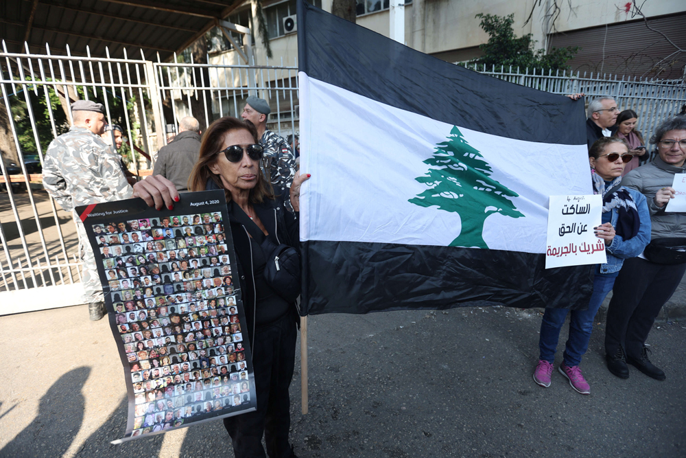 لبنان: احتجاجات وتوتر أمام وزارة العدل.. قضية مرفأ بيروت تتخذ منحى تصاعدي