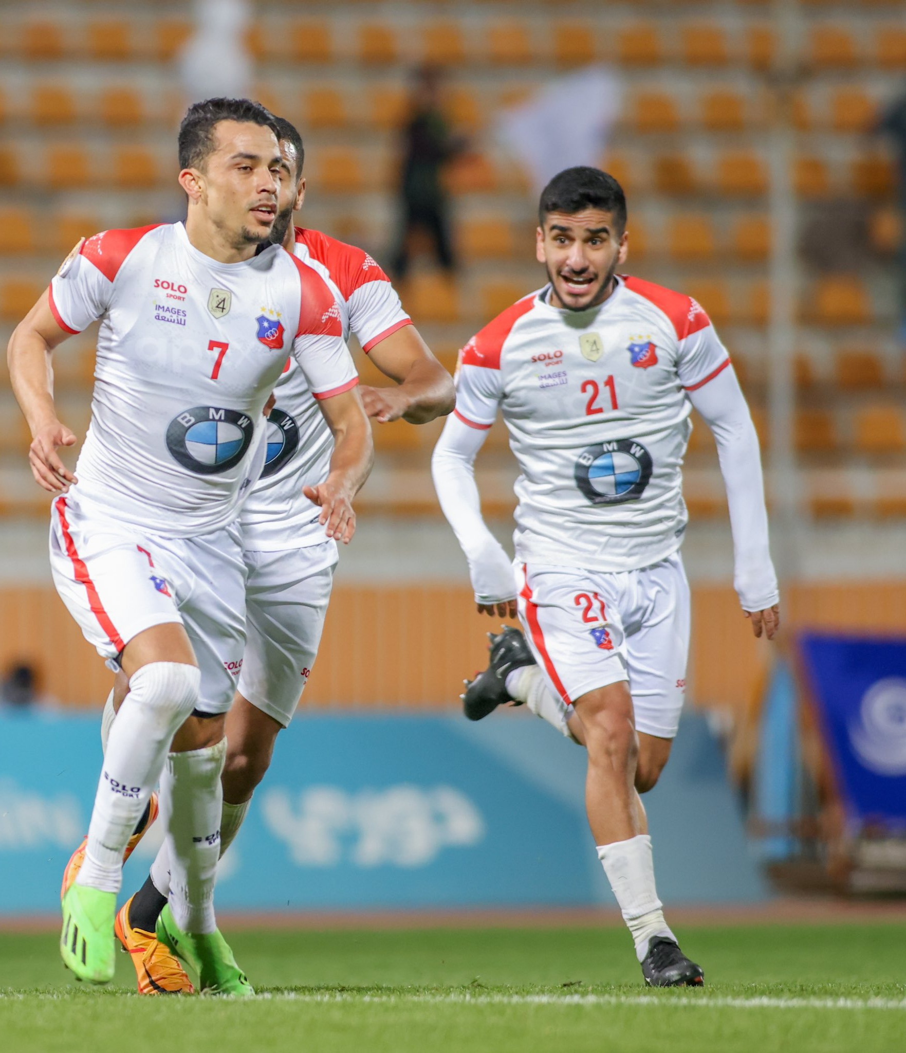 في أول ظهور له مع الفريق: ياسين العمري يقود الكويت الكويتي إلى نصف نهائي كأس الأمير