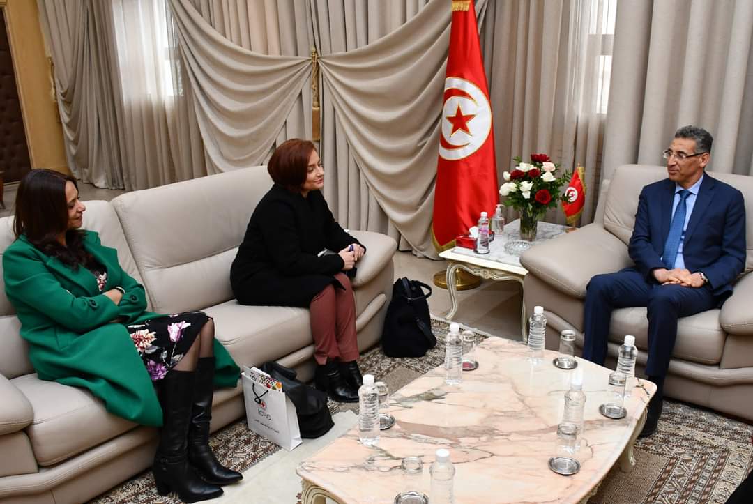 وزير الداخلية يستقبل رئيسة مكتب اللجنة الدولية للصليب الأحمر بتونس