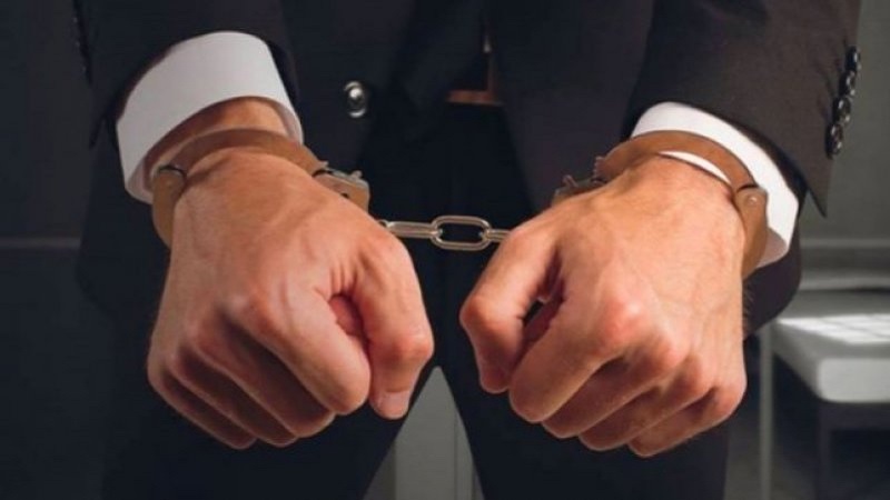     سيدي بوزيد.. الاحتفاظ بشخص من أجل محاولة ارشاء رئيس مركز للحرس الوطني 