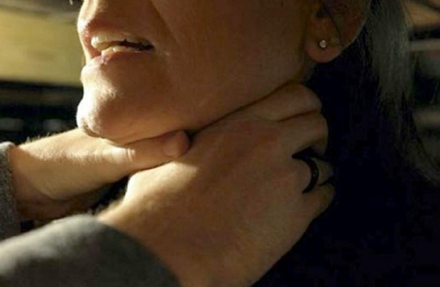  صفاقس..زوج يخنق زوجته حتى الموت