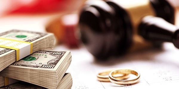 نائبات جديدات يُجبن "الصباح":  هل حان الوقت لإلزام المرأة بالنفقة مثلها مثل الرجل؟