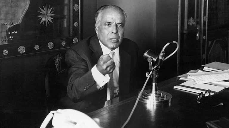  بورقيبة والمعارضة بورقيبة والمعارضة وصفة لكل فصيل وتوجّه.. والديمقراطية حلم لم يسمح بتحقيقه !