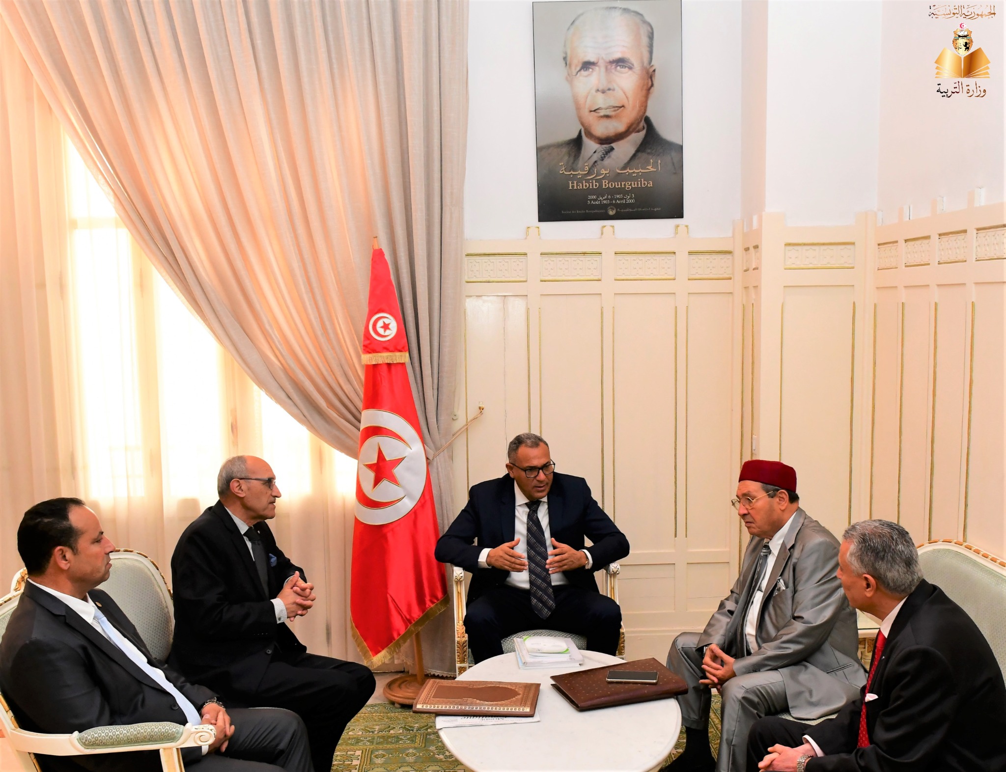 ماذا في لقاء البوغديري برئيس المنظمة التونسية للتربية والأسرة ؟