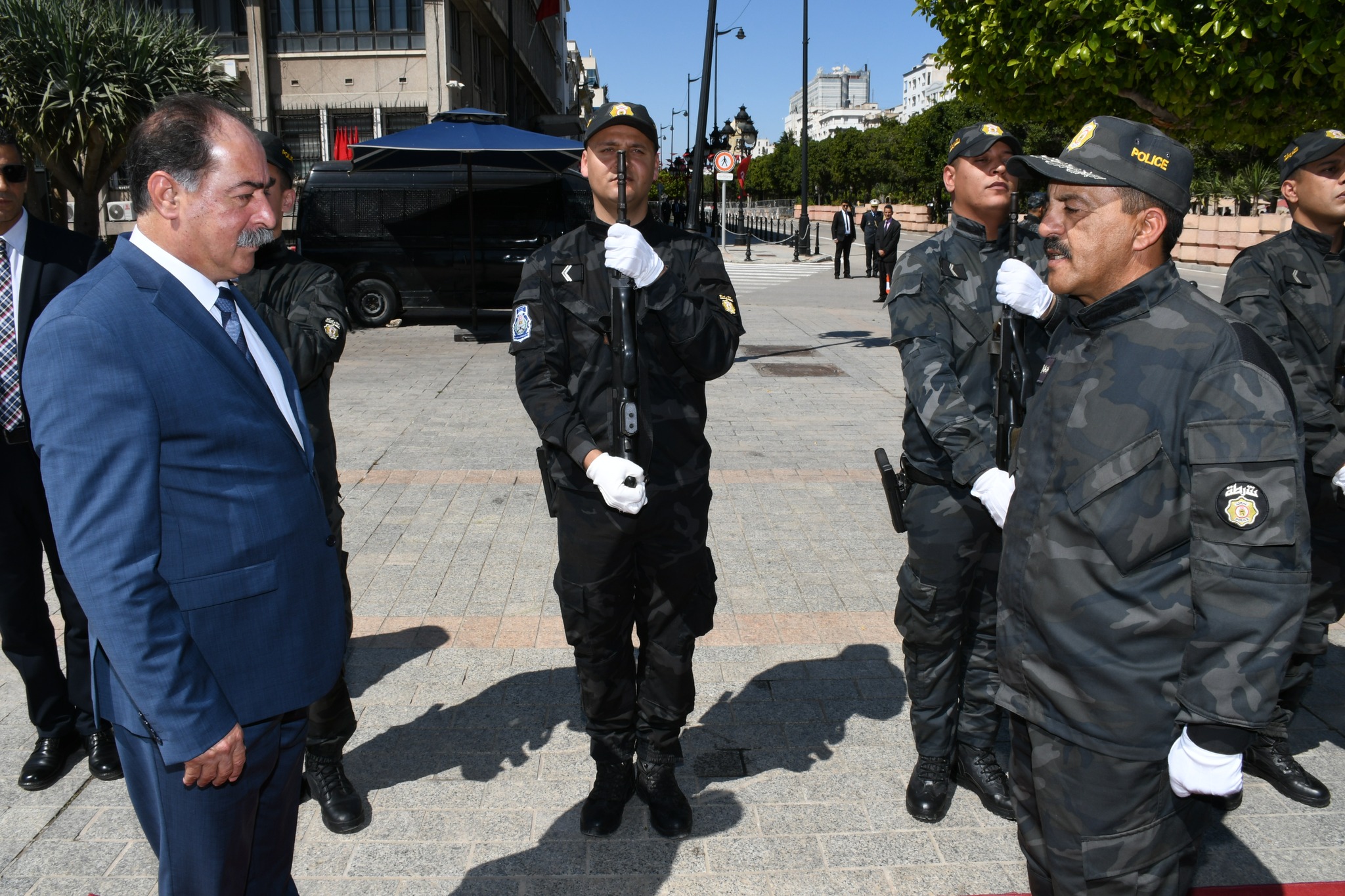 وزير الدّاخليّة يطلع على جاهزية الوحدات الأمنية بشارع الحبيب بورقيبة بالعاصمة