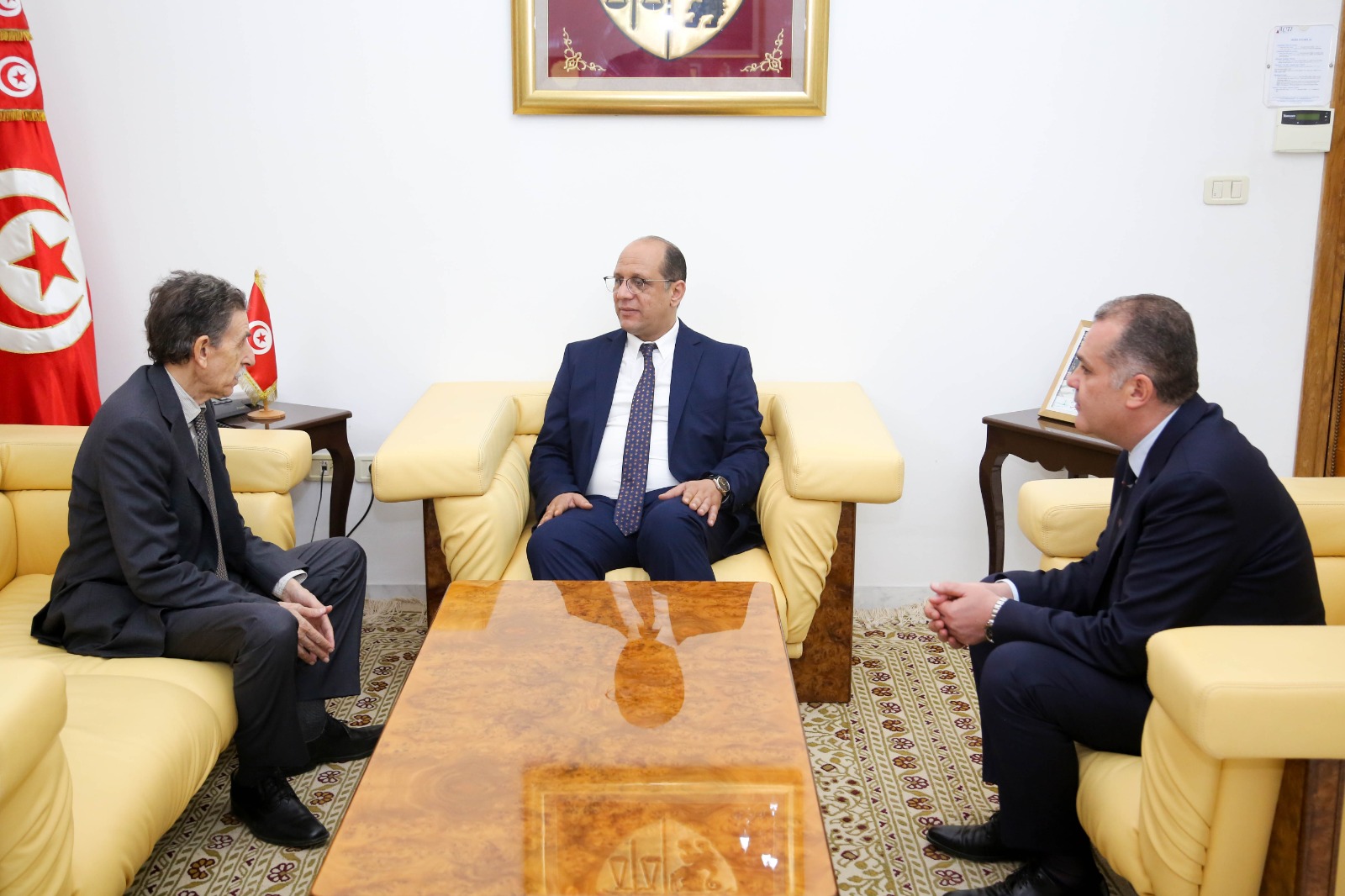 معربا عن مزيد دعمها..الزاهي يلتقي رئيس الهلال الأحمر التونسي