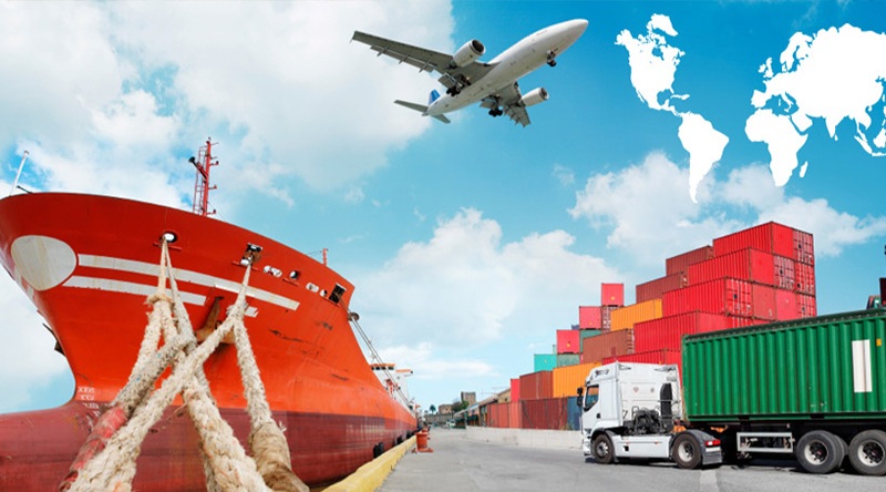 مخاطر الأشهر القادمة :  تواصل العجز التجاري.. قرب سداد الديون وصعوبة توفير السيولة اللازمة لنفقات الدولة