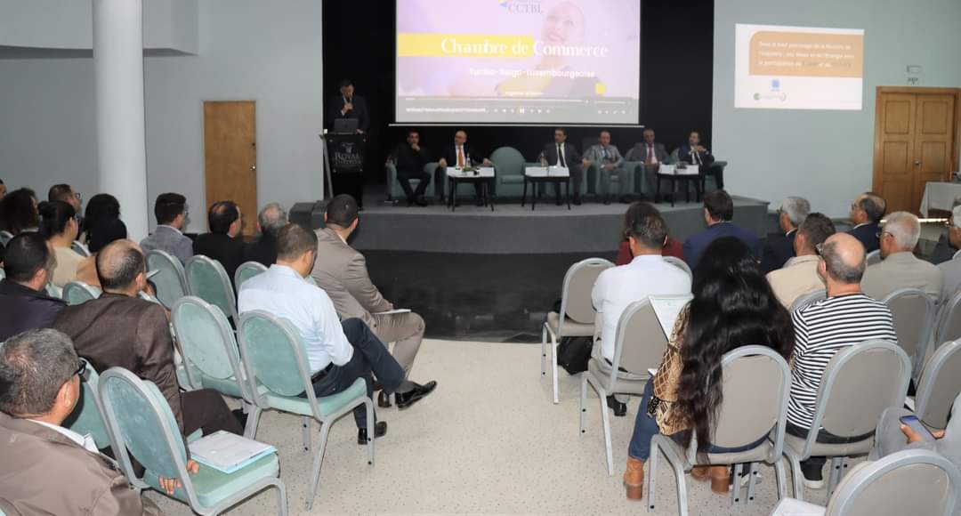 رغم تحقيقه لرقم قياسي بلغ 9.2 مليار ..  قطاع النسيج والملابس يواجه تحديات جدية إثر هجرة اليد العاملة نحو قطاعات أخرى