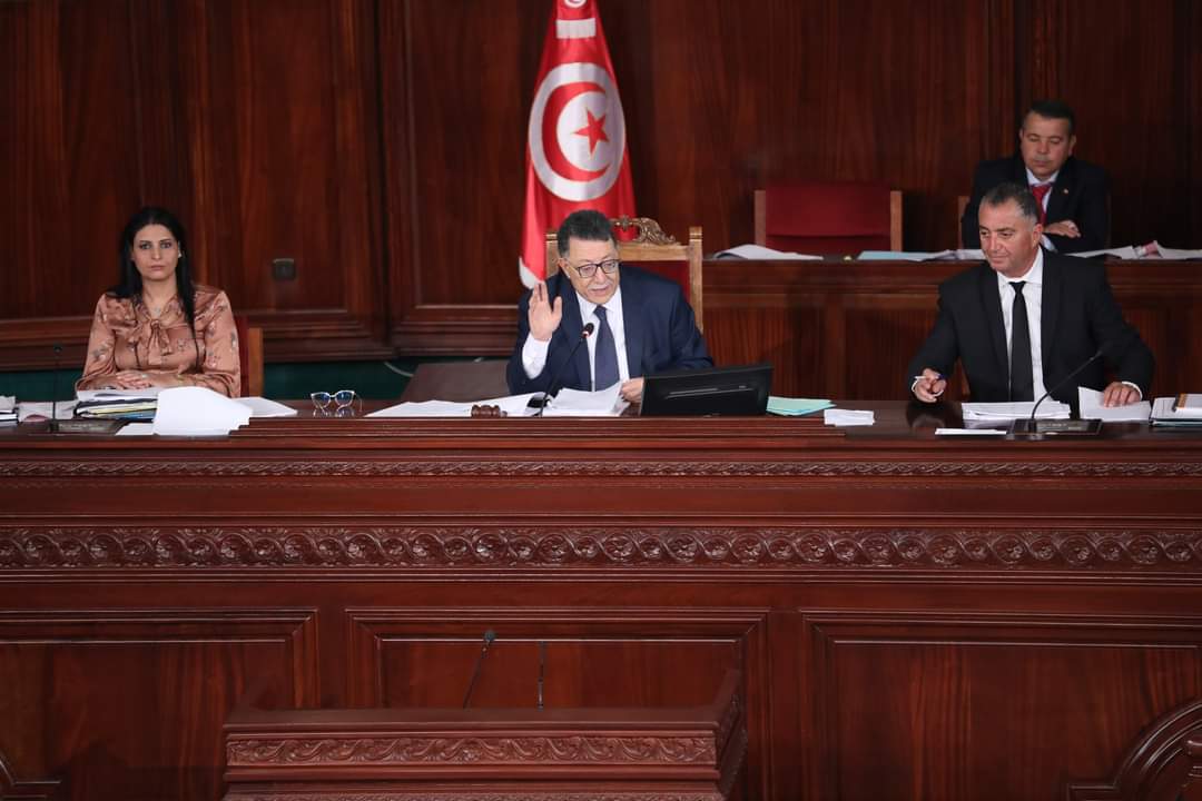 بعد المصادقة على النظام الداخلي..  بودربالة يتعهد بفتح أبواب البرلمان أمام المنظمات الوطنية والمجتمع المدني والإعلام