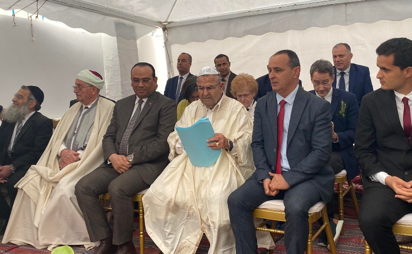 وزير الشؤون الدينية خلال إشرافه على الإفتتاح الرسمي للزيارة..تونس رمزا للأوطان الآمنة 
