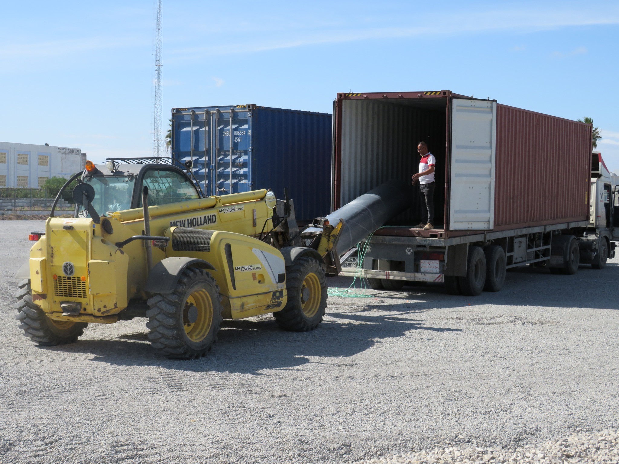 وأخيرا.. انطلاق تعشيب ملعب عزيز جاء بالله بمنزل بورقيبة