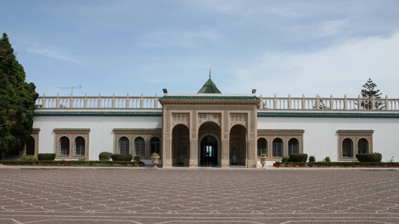 في ظل أزمة الاتصال وغياب المعلومة..  "صور ومشاهد" قصر قرطاج للرد والتوضيح.. إلى متى؟