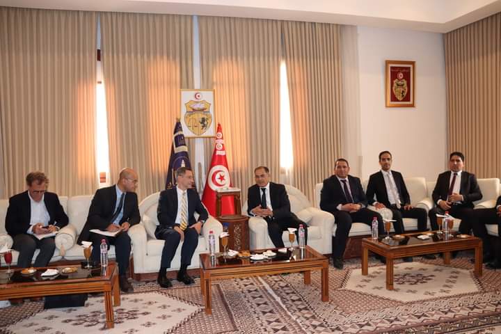 القيروان: سفير الولايات المتحدة الأمريكية يتابع سير المشاريع الممولة من الوكالة الامريكية للتنمية الدولية 