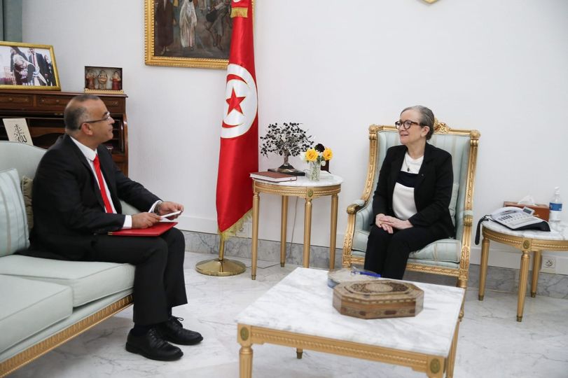  رئيسة الحكومة تستقبل الرئيس المدير العام لوكالة تونس افريقيا للانباء