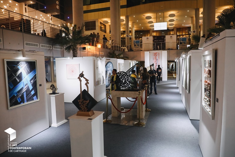 في دورة وصفت بـ"المجددة" .. رؤوف قارة، محمد بوعزيز والهام السباعي يفوزون بجوائزأيام قرطاج للفن المعاصر