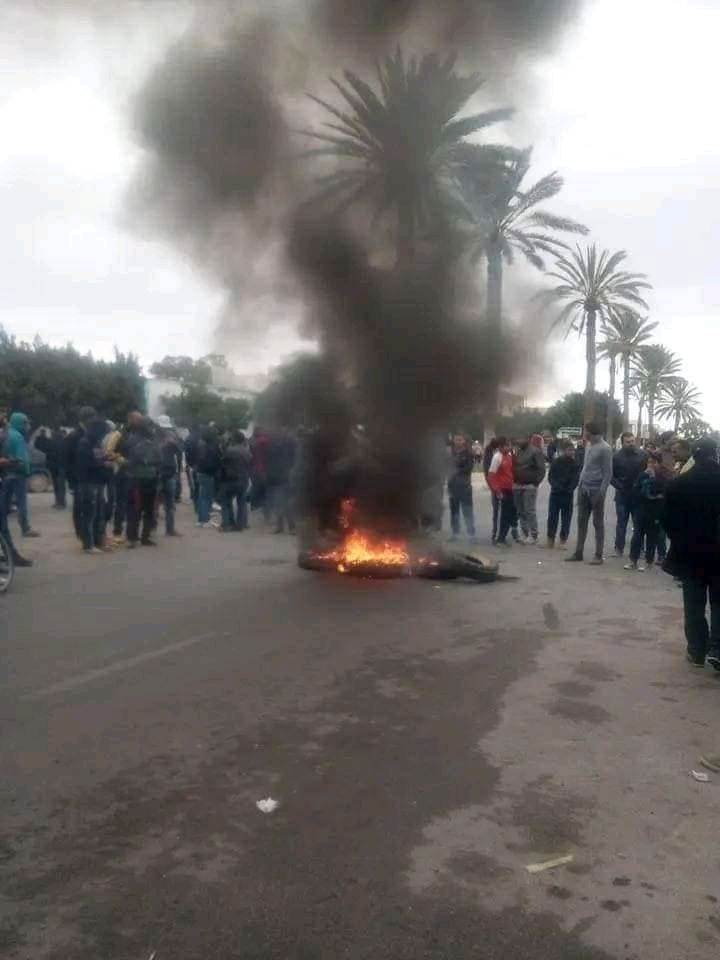 المكناسي.. عمال منجم الفسفاط يعلنون الدخول في اعتصام مفتوح