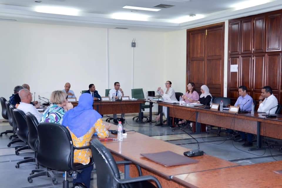 في اللجان البرلمانية..  المصادقة على ثلاثة مشاريع قوانين.. وانشغال بأزمة التعليم الابتدائي ونقص الماء