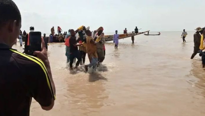 مصرع أكثر من 100 شخص غرقا خلال حفل زفاف في نيجيريا