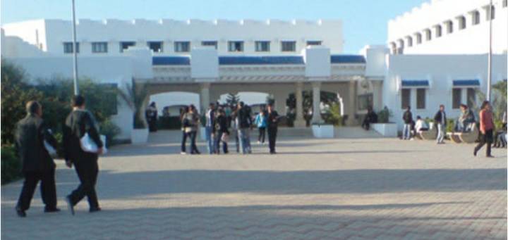 منوبة .. انتقادات للأستاذة بسبب عدم احترام الإتفاق بين الوزارة والجامعة العامة للتعليم الثانوي!!؟