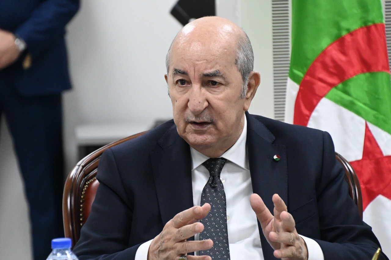 الرئيس الجزائري عبد المجيد تبون يقيل وزير الإعلام محمد بوسليماني