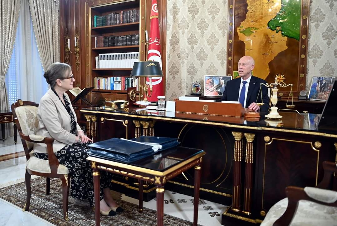 سعيد: بعض المسؤولين يعملون إما متوجّسين من اتخاذ قرار وإما أنهم يسعون إلى التعطيل.. ولن يستمر هذا الوضع 