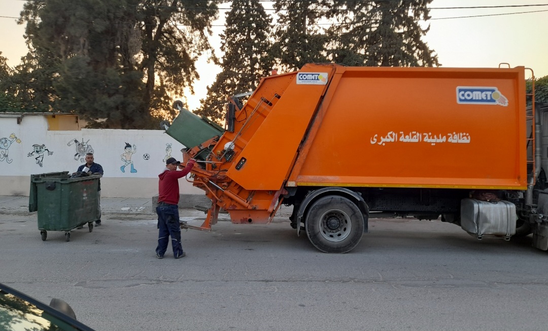  بلدية القلعة الكبرى : مصلحة النظافة  تكسب التحدّي