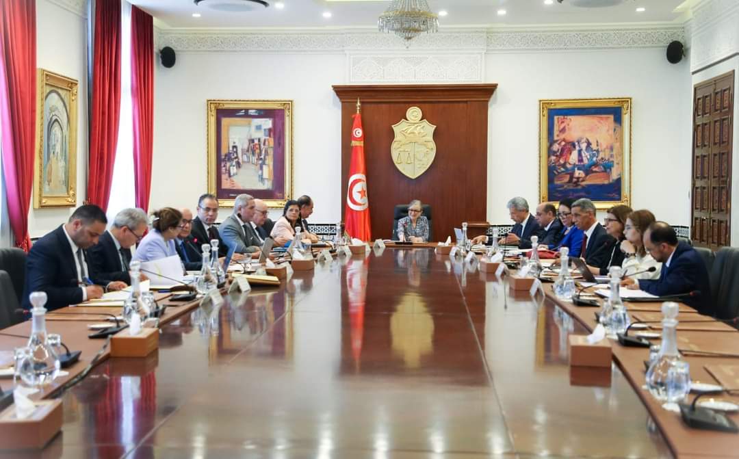   آليات تمويل المؤسسات الصغرى والمتوسطة محور جلسة عمل وزارية 