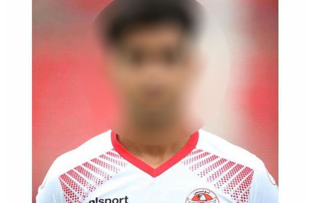  فيما أدرج 4 مشاركين بالتفتيش  .. الاحتفاظ بلاعب كرة قدم بتهمة محاولة القتل العمد ..!!