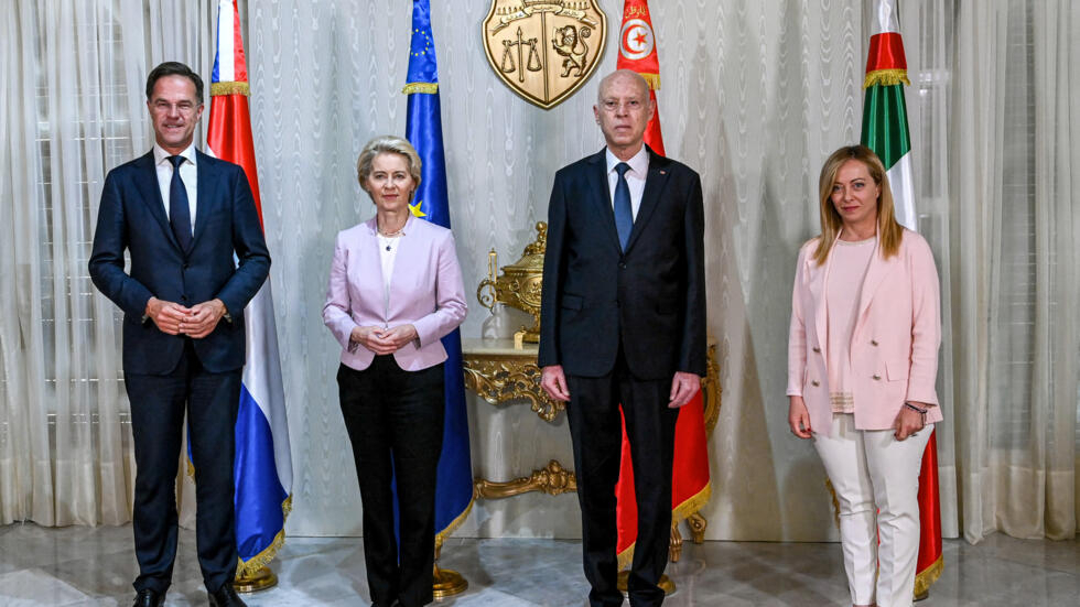 زيارة جديدة لميلوني والوفد الأوروبي إلى تونس اليوم..   قيس سعيّد يتمسّك بـ"اللاءات" في ملف الهجرة أمام "العرض الأوروبي"