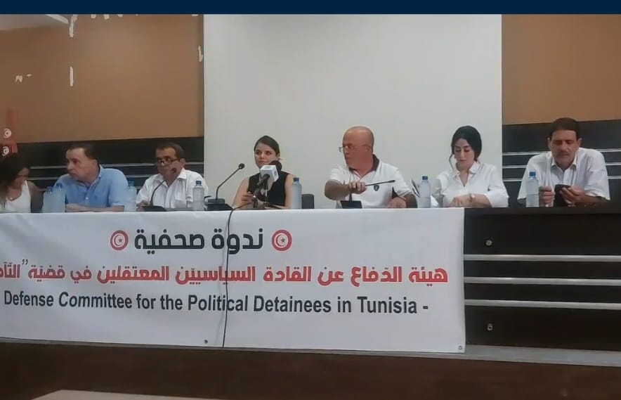 عضو هيئة الدفاع عن الناشطين السياسيين: قرار منع عيسى والعكرمي اعلان صريح ان القرارات لم تكن قضائية!!