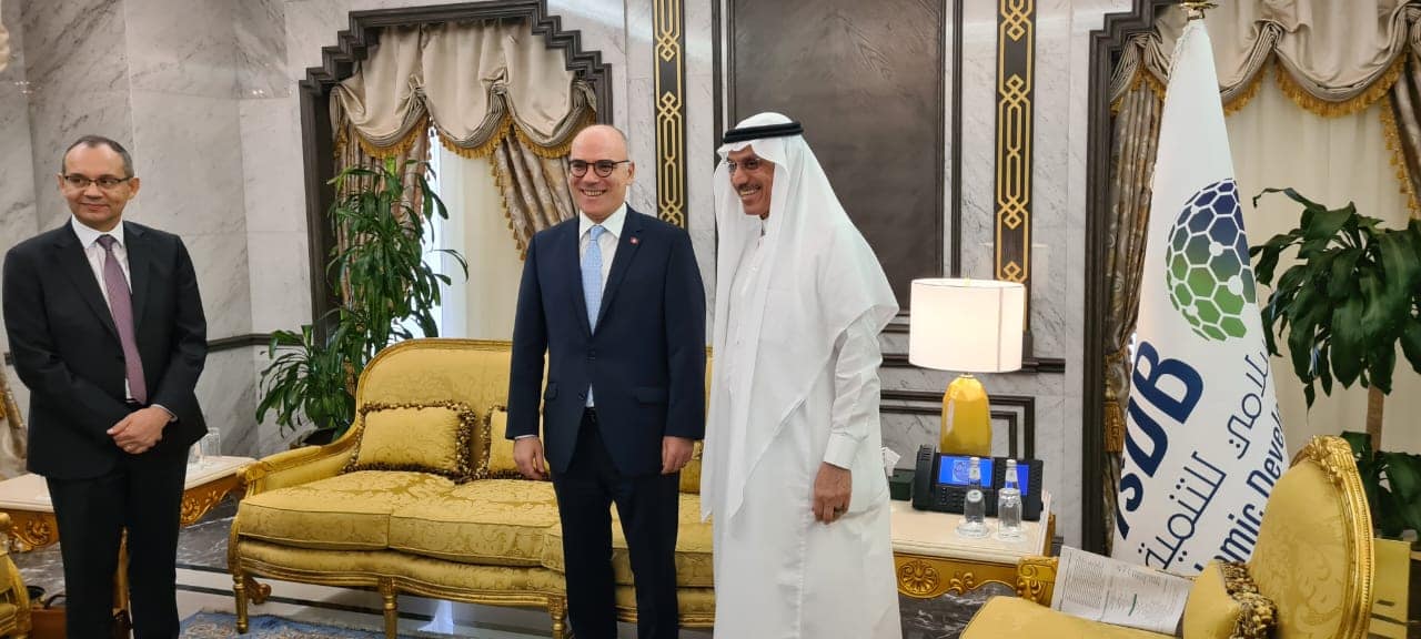 منها لقاءات مع ممثلي مؤسسات مالية عربية..  الطابع المالي والاقتصادي يطغى على الجولة الخليجية لوزير الخارجية