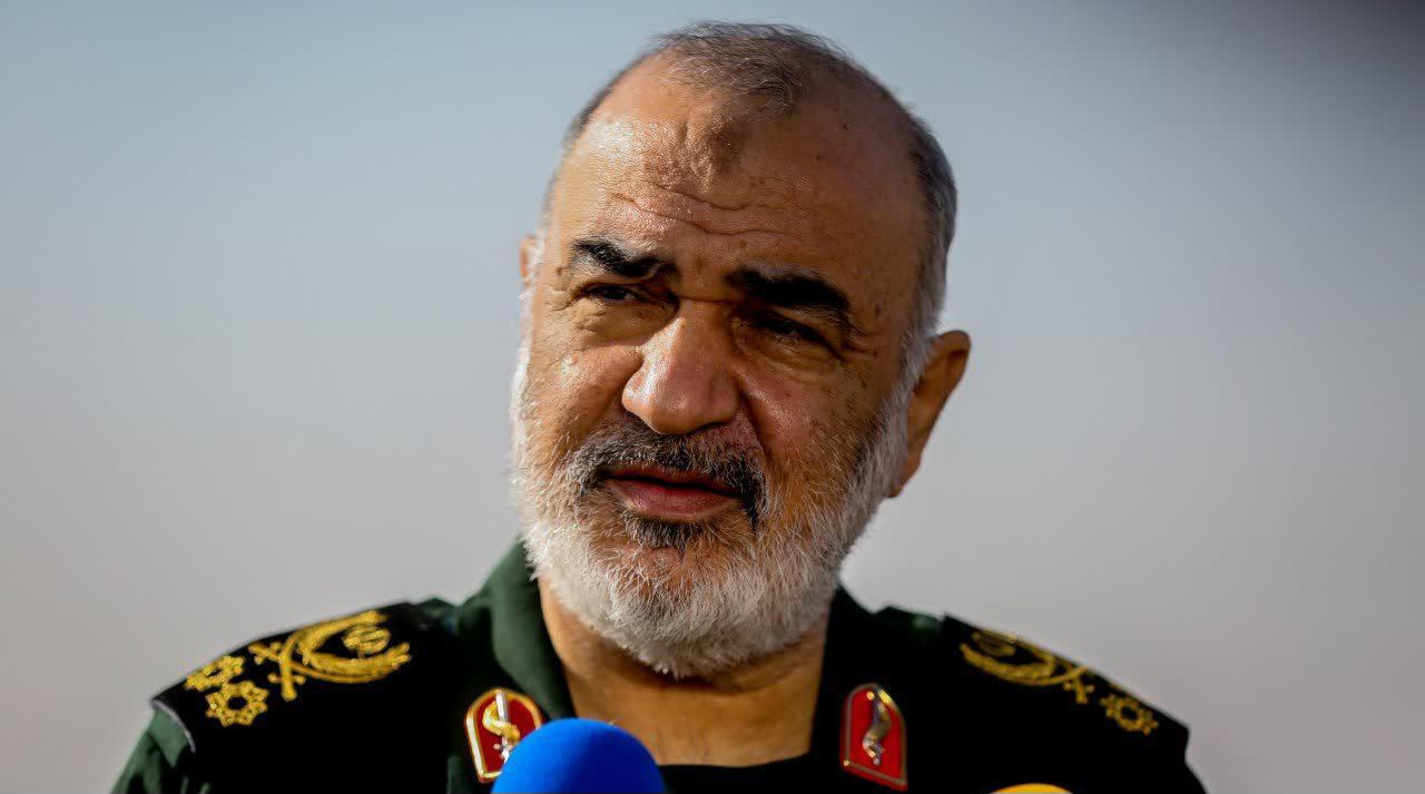 قائد الحرس الثوري الإيراني: من يسيء للقرآن الكريم لن يكون بمأمن