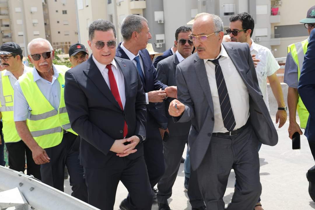 وزير النقل: تواتر سفرات المترو شهد بعض الاضطرابات وتاثر بموجة الحر 