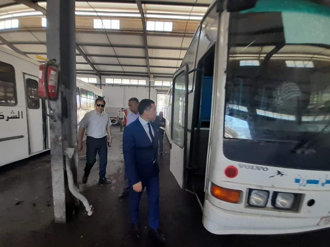 وزير النقل في زيارة تفقّدية غير معلنة إلى الشركة الجهوية للنقل ببنزرت