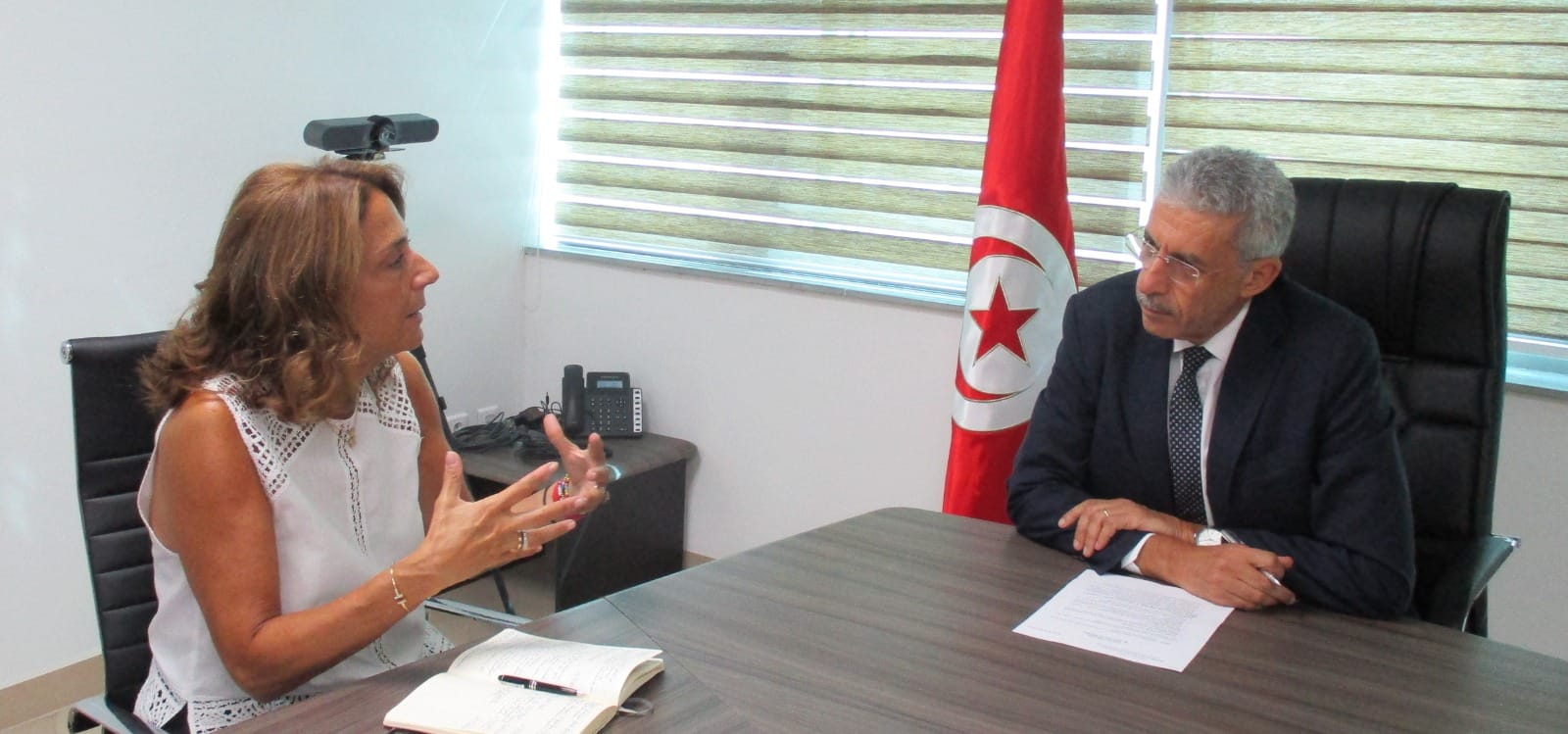 جلسة عمل بين وزير الاقتصاد والتخطيط ومديرة مكتب منظمة العمل الدولية لبلدان المغرب العربي