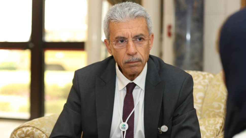 وزير الاقتصاد: يجب بيع أو غلق المؤسسات العمومية غير القادرة على منافسة القطاع الخاص