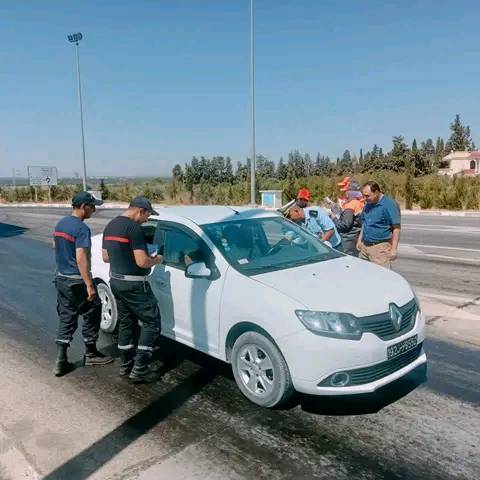 للتوقي من الحوادث.. حملة تحسيسية بمفترق الطرقات الوطنية والجهوية ببوسالم