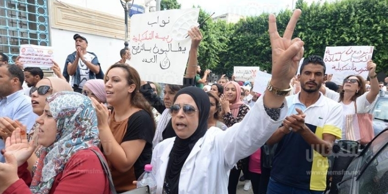 في انتظار جلسة 23 أوت..      حراك الأساتذة النوّاب يتواصل