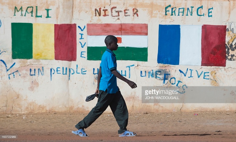 تناقضات السياسة الفرنسية في غرب إفريقيا