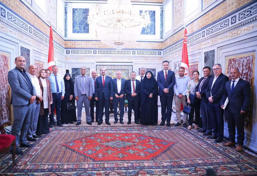  أعضاء لجنة المالية يعقدون جلسة مع وفد برلماني عراقي