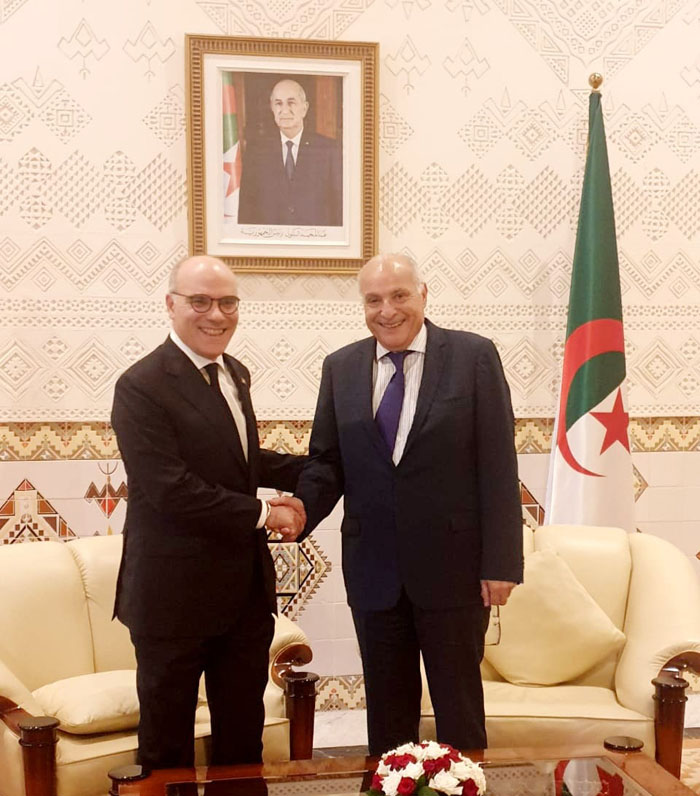 نبيل عمّار في الجزائر كمبعوث خاص محمّلا برسالة من رئيس الجمهورية إلى نظيره الجزائري عبد المجيد تبون