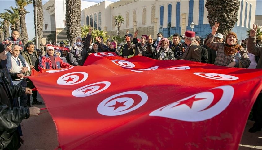 تراجع نشاطه.. و"شحّت" موارده..   المجتمع المدني في تونس في مواجهة السلطة ونقص التمويلات