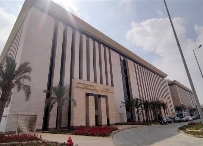 بسبب الاكل..وزارة النقل المصرية تحيل اعوانا على التحقيق