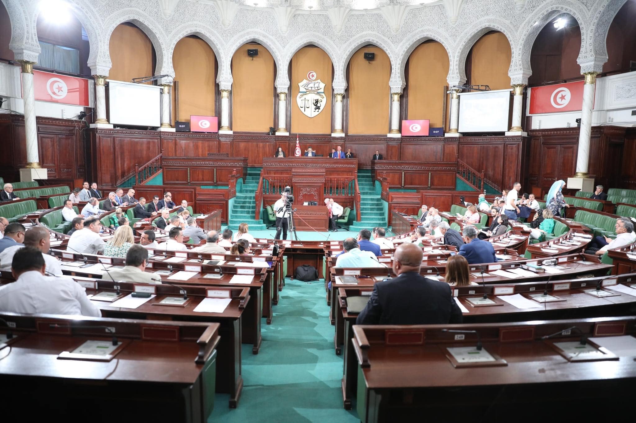 لجنة النظام الداخلي تريد تغيير القانون الانتخابي..   "سحب الوكالة" إجراء يقلق النواب