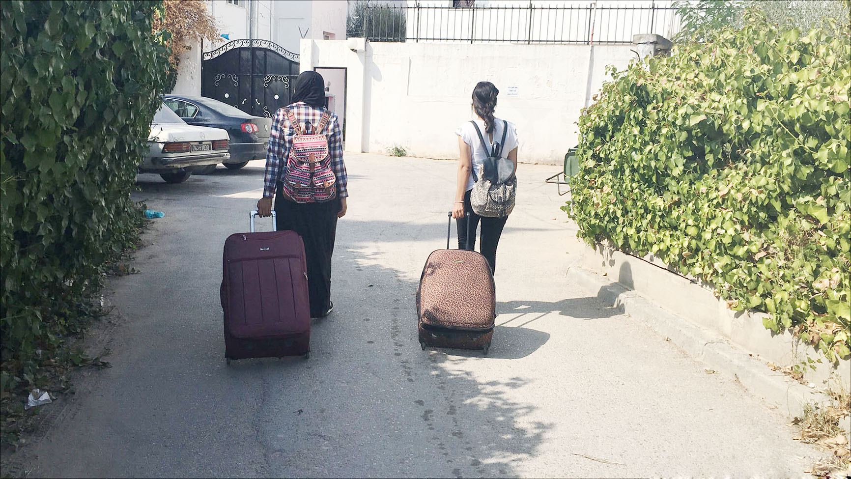 كراؤها بين 300 و900 دينار..  طلبة في رحلة البحث عن "سكن"